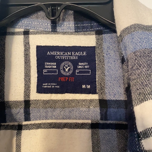 Blue and white flannel from American Eagle - Picture 2 of 4